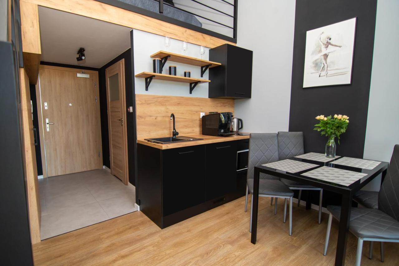 Studia Przy Lotnisku Od Wroclawapartament-Pl Kültér fotó